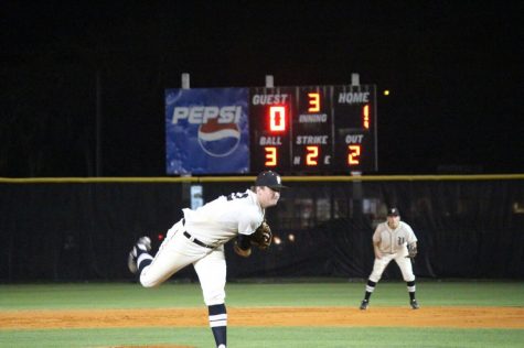 Boys baseball defeats Robinson