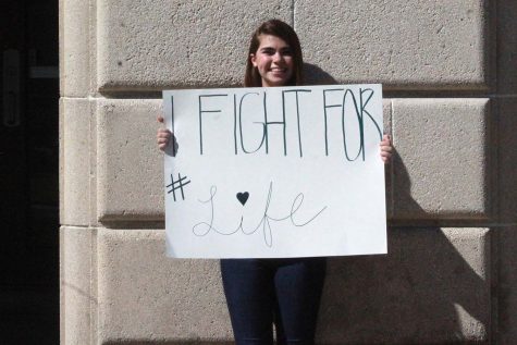 Senior draws awareness to the Crisis Center of Tampa Bay