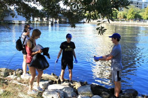 Marine Club participates in Hillsborough River cleanup