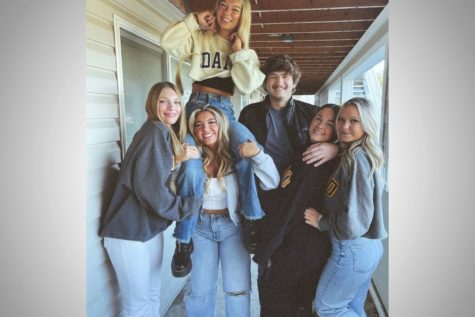 The four victims of the Nov. Moscow, Idaho murders pose with their two surviving roommates. Continue to learn more about the timeline of events surrounding the case. This photo is from Kaylee Goncalvess Instagram page. She was one of the victims (@kayleegoncalves).  