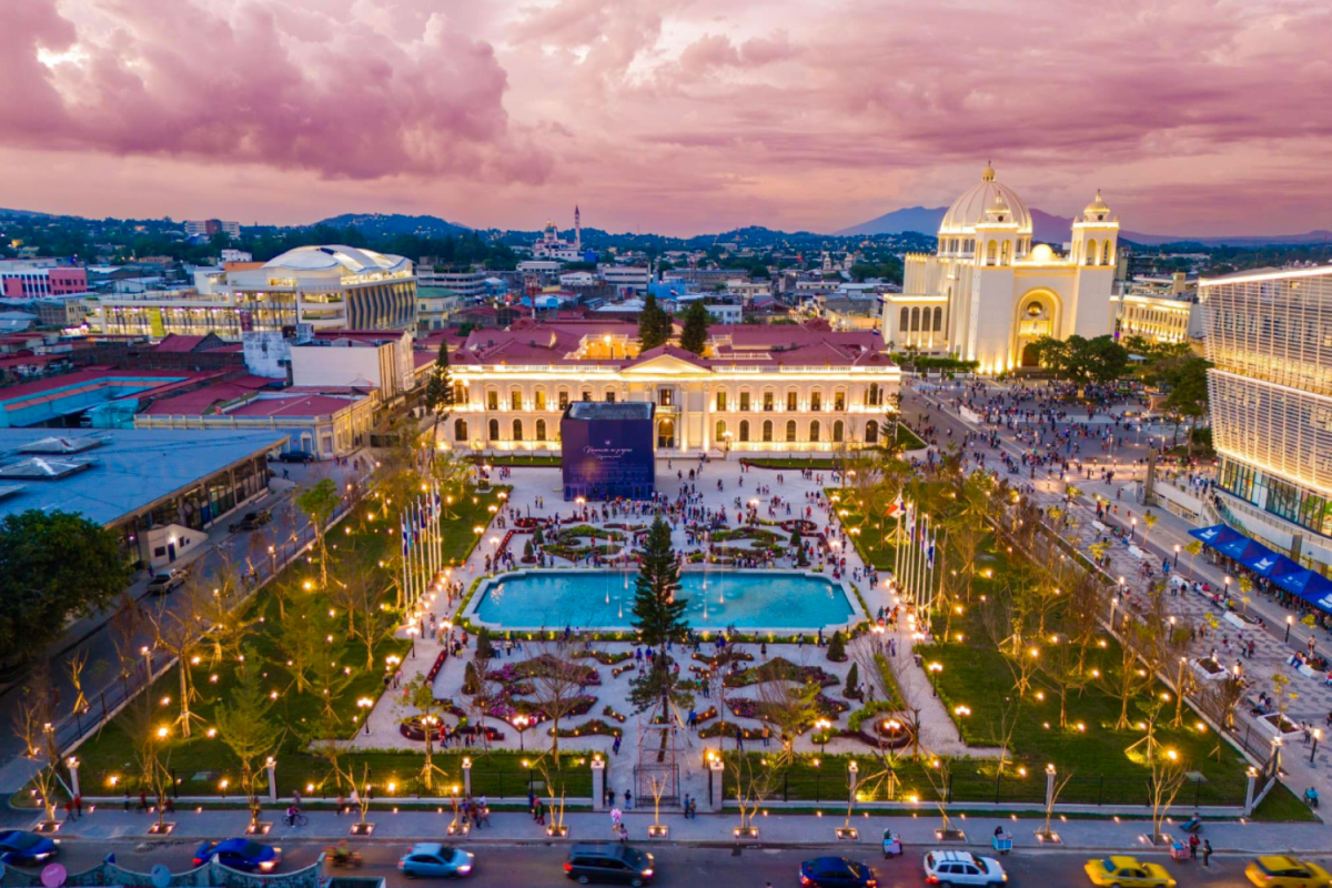 The historic center of El Salvador receives an upgrade. More than $66 million was invested into the project, making it one of El Salvador’s biggest city transformations. 
