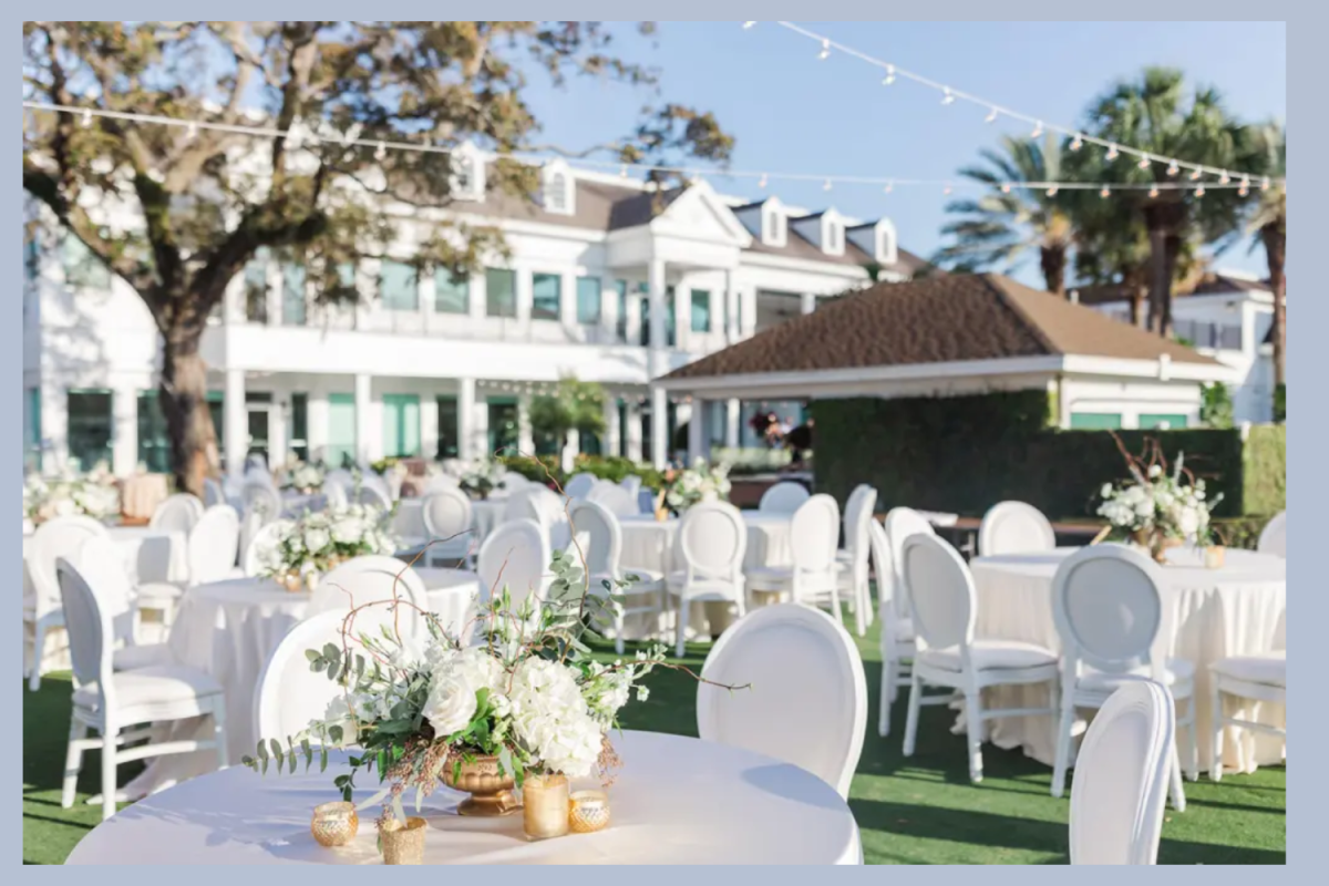 Homecoming is right around the corner, and reservations are needed because everywhere will be packed. There are many places to take pictures in Tampa, such as yacht clubs and restaurants along the water, like Salt Shack. Be sure to get those photos before the sun sets. 